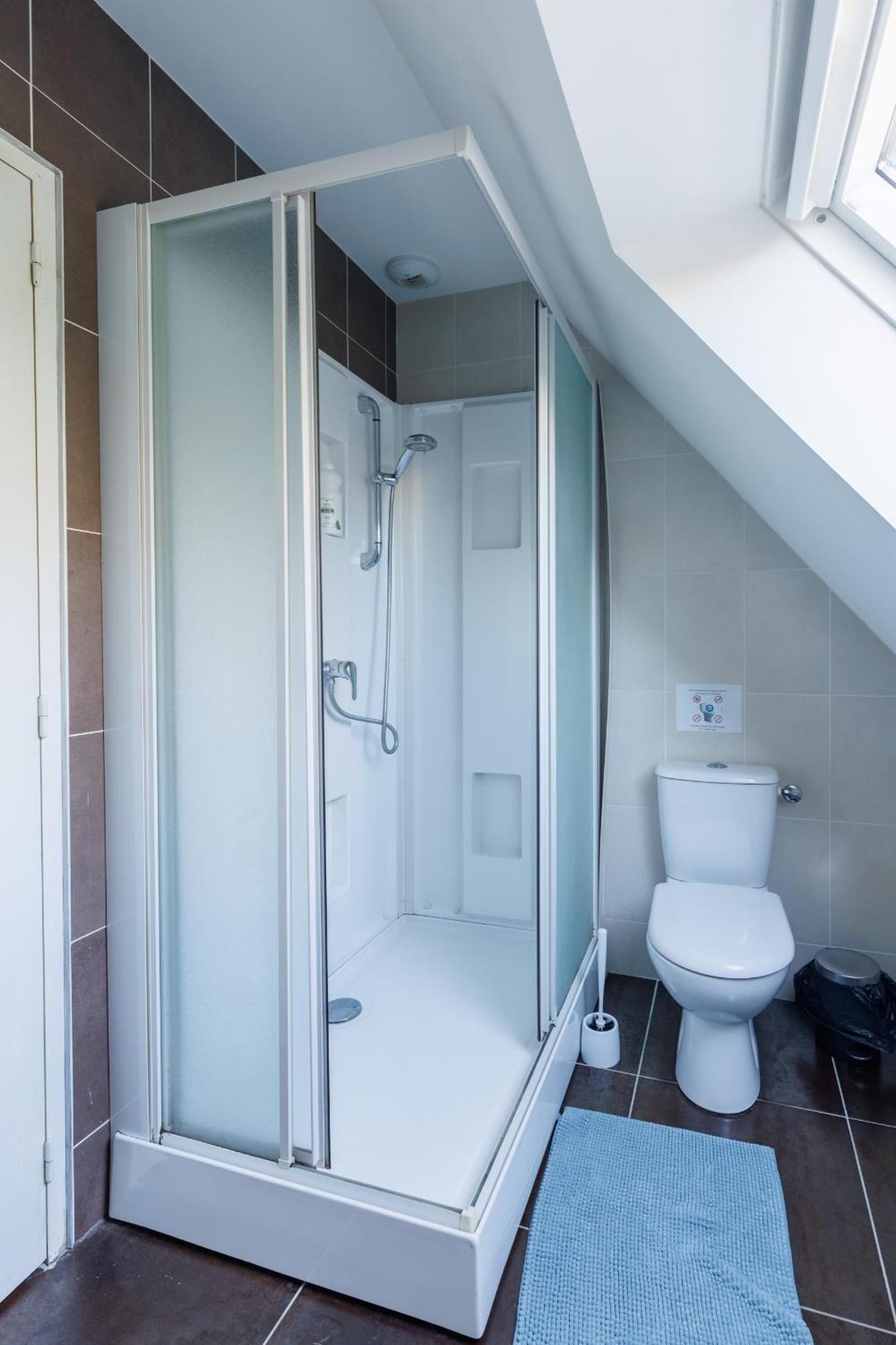 Dodo Normand 3 Chambres Bedrooms - Poele A Granules - Linge - Menage - Inclus Villedieu-les-Poeles-Rouffigny Exterior photo